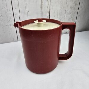 VTG‎ Tupperware 1.5 Quart Pitcher #1575-4 Push Button Seal Harvest Red Burgundy